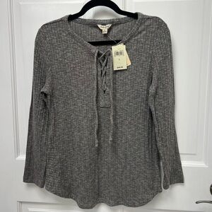 Lucky Brand Gray Lace-Up Ribbed Long Sleeve Top